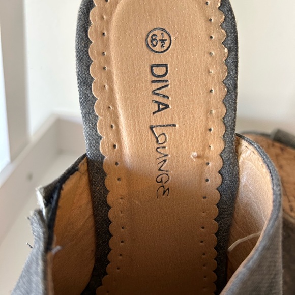 DIVA LOUNGE wedge sandals size 6.5 - Picture 10 of 10